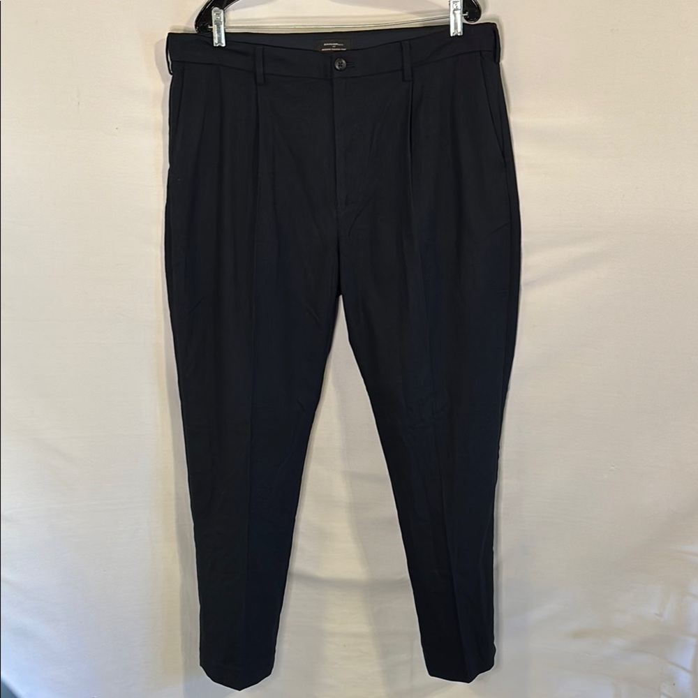 Banana Republic Men's Black Brushed Pleated Pants Size 38